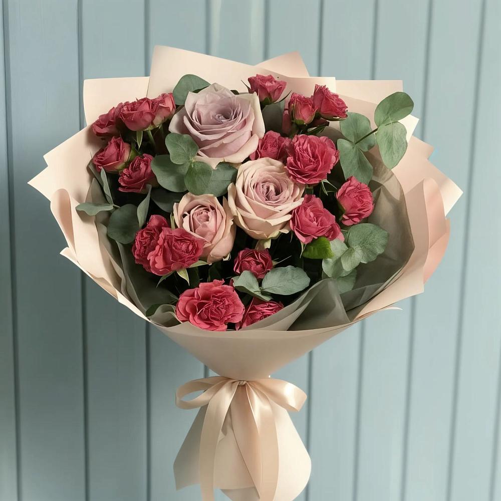 Букет цветов из: Гвоздики и Розы в Амерево