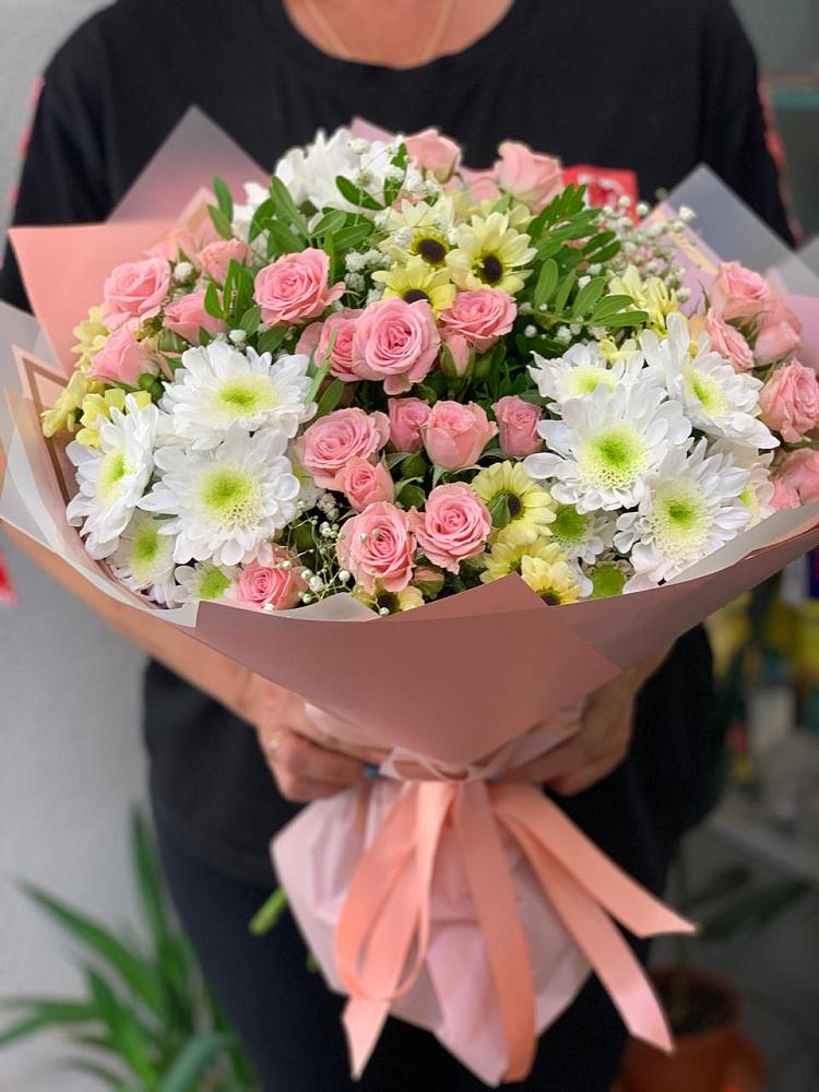 Букет цветов из: Розы и Хризантемы в Амерево