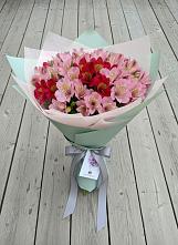 Букет цветов из:  Альстромерии в Амерево