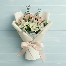 Букет цветов из:  Альстромерии в Амерево