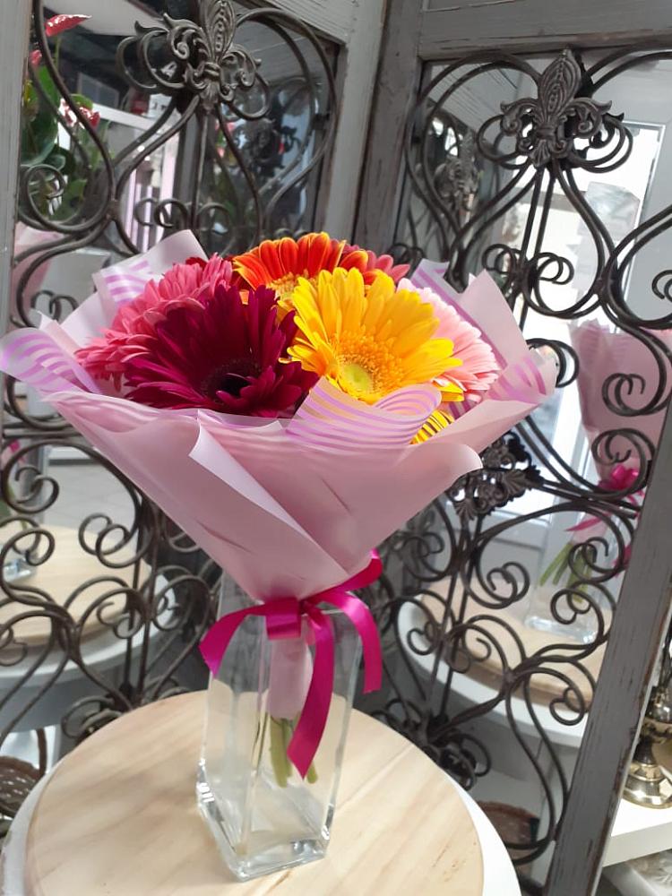 Букет цветов из: Герберы в Амерево