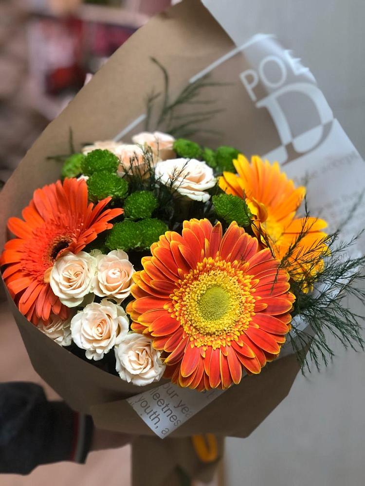 Букет цветов из: Герберы, Хризантемы и Розы в Амерево